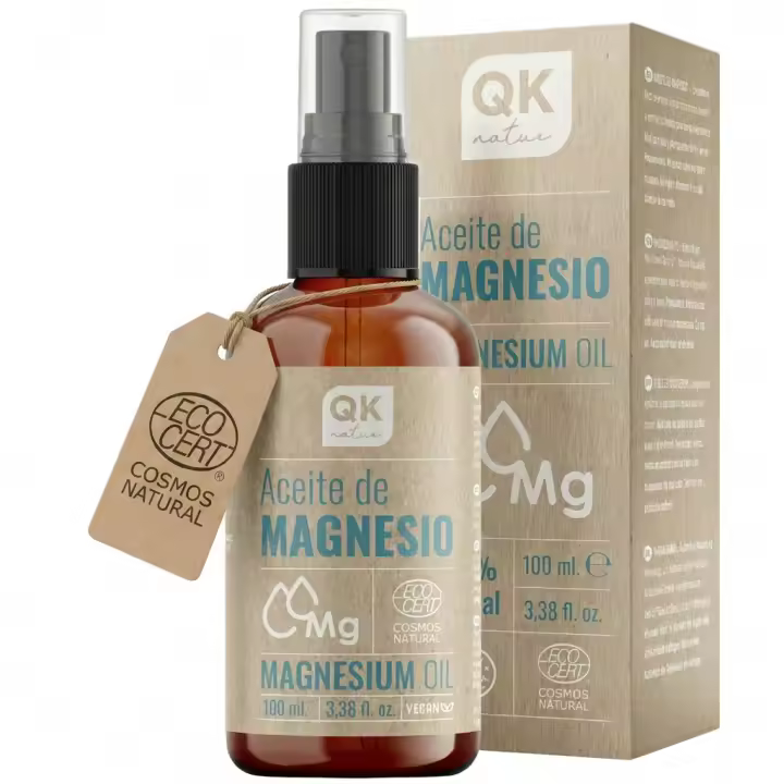 QKnatur - Aceite de Magnesio en Spray 100ml. - Para Piernas, Espalda y Masaje Corporal - Certificado ECOCERT Cosmos Natural - Botella de vidrio - 1