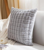 Cojín Decorativo de Pelo Corto de Conejo con Diseño de Cuadros - 7 Colores Suaves | Tamaño 45x45 cm | Ultra Suave y Perfecto para Sofá/Cama/Oficina - details 2