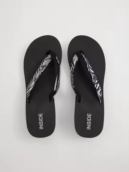 Chanclas cuña cebra, diseño blanco/negro, suela EVA, altura y ligereza, perfectas para verano INSIDE - 1