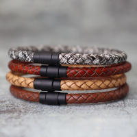 Pulsera De Cuero Minimalista Para Hombre Con Hebilla Magnética Accesorios De Moda Stackable Pulsera De Lujo Para Ocasiones Casual - details 0