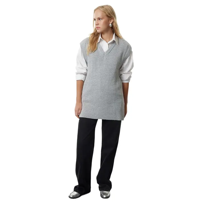 Trendyol Gray V-Neck Knitwear Sweater Twoaw25Sv00018 - 1
