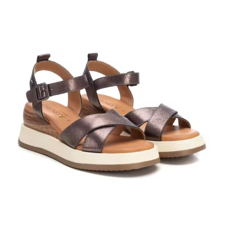 Shoes Sandalia marca Carmela para mujer en color plomo - 1