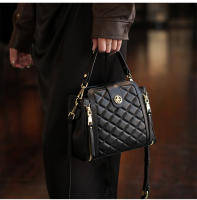 Bolso Bandolera Pequeño De Estilo Fragante Gran Capacidad Versátil Para Mujeres Bolso De Cesta De Moda Con Decoración De Diamantes - details 0