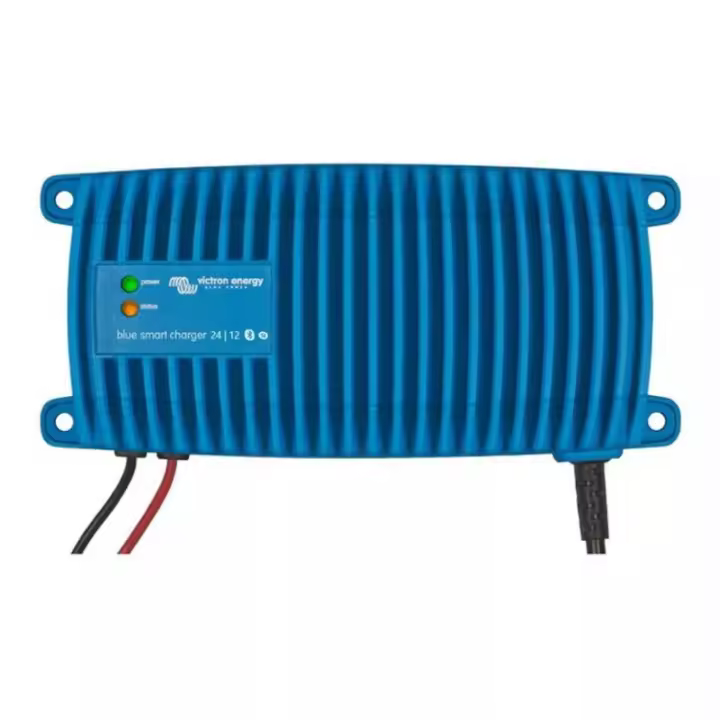 Victron Energy BLUE POWER IP67 24V/12A - 1