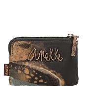 Monedero Wings - Anekke Dreamverse - Tamaño pequeño - Color marrón - Compartimento principal con cierre de cremallera - Dos bolsillos traseros con cremallera - Ref. 39739-019 - Mide 12 x 8 x 1 cm - details 0