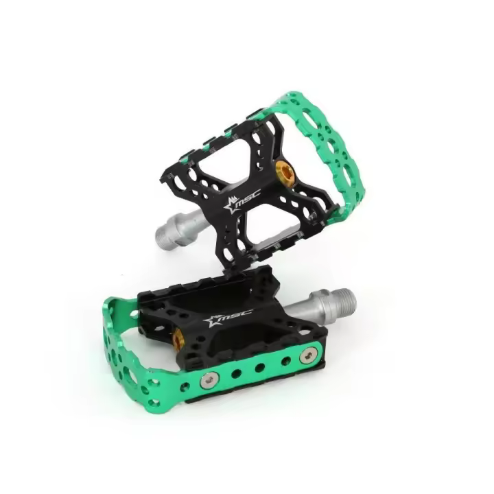 PEDALES PLATAFORMA MSC ALU 6063T5 EJE CRMO GREEN - 1