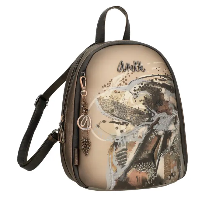 Mochila de mujer Wings - Anekke Dreamverse - Tamaño mediano - Compartimento principal con cierre de cremallera - Bolsillo trasero con cierre de cremallera - Asas regulables - Ref. 39735-252 - Mide 24 x 30 x 8 cm - 1