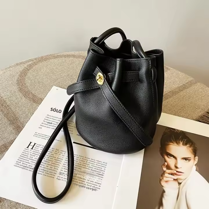 Nueva Bolsa De Hombro Para Mujer 2024 Con Patrón De Lichí Cierre De Cilindro Bolso Pequeño Para Móvil Bolsa Cruzada - 1