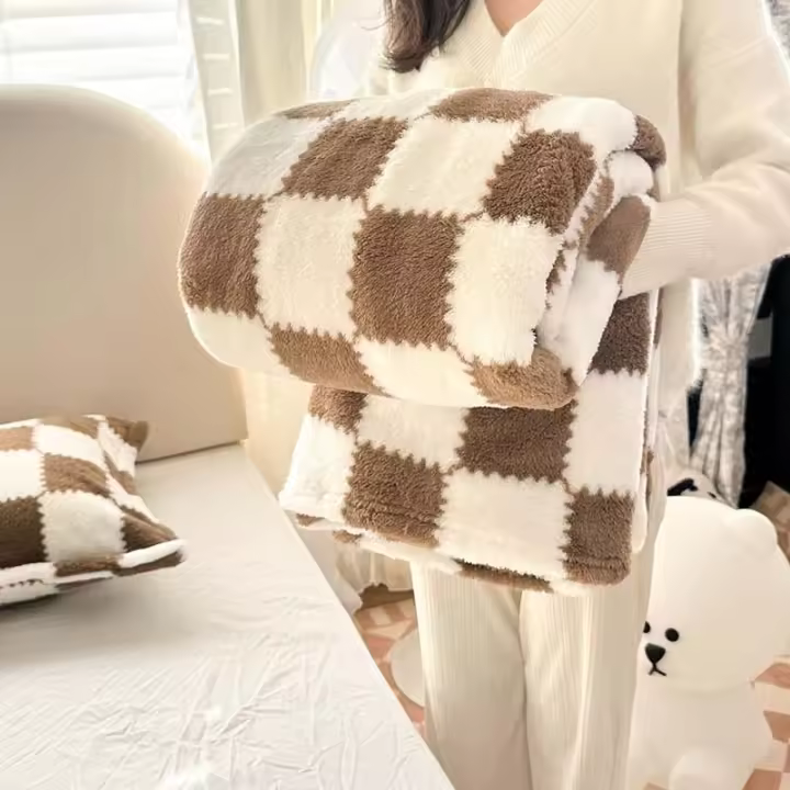 Manta De Flannel Panda Blanca Para Café Suave Y Cómoda Adecuada Para Sofa Cama Oficina Tamaño Adulto Uso En Picnics Y Viajes - 1