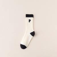 Calcetines De Mujer Estilo Casual Breto Negro Blanco Algodón Transpirable Medio Torsionado Bordado Letras Suaves Para Otoño - details 3