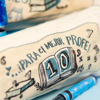 YOSIQUESE Estuche Solidario | Modelo: 'Profesor de notazas' | Productos y regalos solidarios hechos por personas con discapacidad - details 2