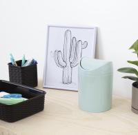 Papelera basculante plástico para mesa, Mini Basurero de Mesa, Cubo de Basura para Escritorio, Papelera de Oficina Pequeña, Papelera de Plástico con Tapa Basculante, 1.4 Litros, Azul, rosa fluor, verde fluor - details 0