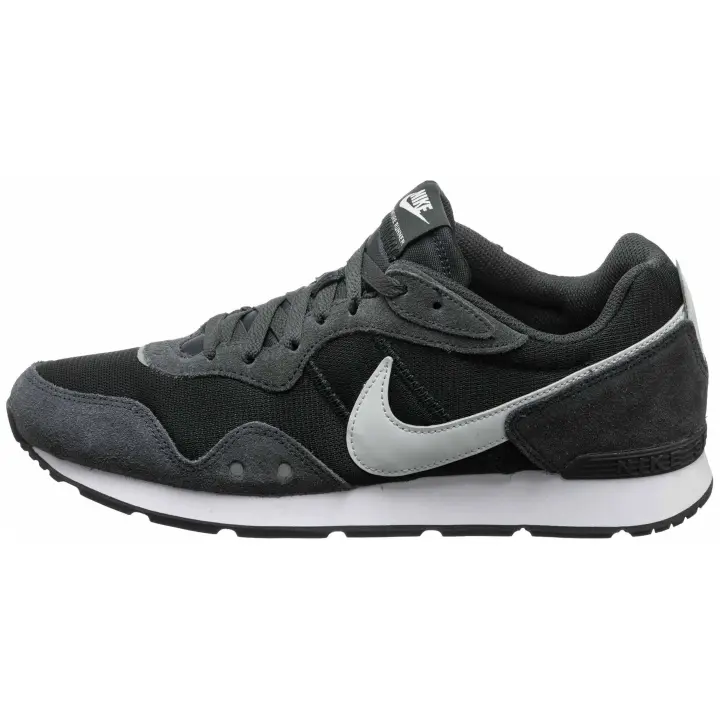 Zapatillas Nike Venture Runner para hombre en color negro - 1