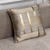 Funda De Cojín Y Funda De Almohada Brillante Con Decoración En Bandas Doradas Sin Núcleo De Almohada Material Poliéster 100% Estilo Geométrico Para Navidad - details 4