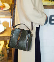 Nueva Llegada Bolso De Hombro De Cuero PU Para Mujer Color Sólido Bandolera Pequeña Monedero Con Cierre De Cremallera - details 4