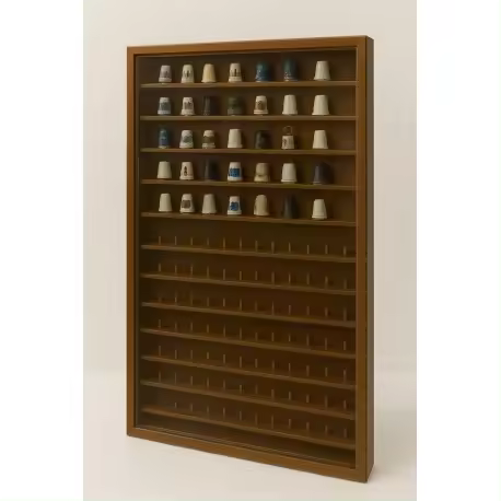 Vitrina colecciones dedales. Acabado Barniz Roble. Varias medidas. (168 DEDALES) - 1