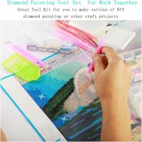134 herramientas de bordado de diamantes, kit de accesorios de pintura de diamantes con caja de almacenamiento de diamantes, puntada rápida, pegamento, placa de diamante y etiqueta para manualidades de bricolaje - details 1