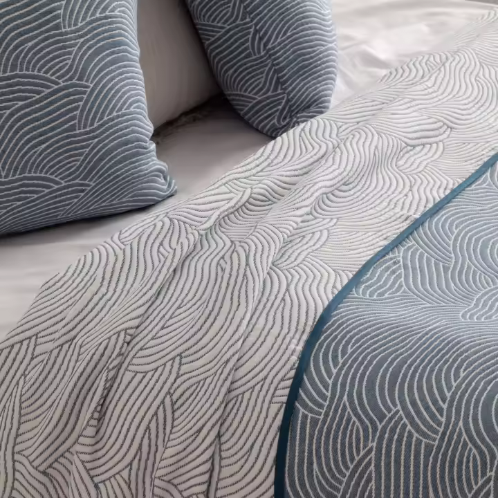 GAMUSI - Colcha jacquard ligera algodón entretiempo primavera verano diseño a ondas MAREA - 1