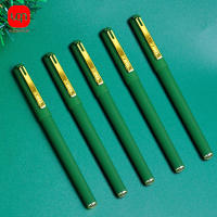Esto 12pcs/set De Bolígrafos De Gel Verde Con Clips De Metal Y Tinta No Borrable De 0.7mm. Cada Set Incluye 2 Piezas De Bolígrafos Y 10 Piezas De Recarga De Gran Capacidad. - details 0