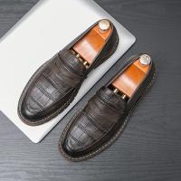 Nuevos Loafers Para Hombre En Cuero Patentado Con Patrón De Piedra Zapatos De Boda Y Casual Con Punta Redonda Cierre SLIP-ON - details 13