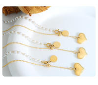 Encanto Cadena de clavícula de acero de titanio con forma de corazón de amor retro, collar con borlas galvanizadas en oro de 18 quilates, colgante redondo de perla de imitación, joyería - details 9