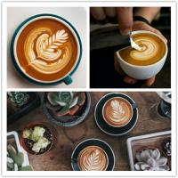 Jarra para espumar leche, jarra vaporizadora de leche de acero inoxidable de 12 oz con pico redondeado, jarra para leche espresso con almohadillas de agarre de silicona resistentes al calor, máquina de espresso, arte latte, color plateado - details 3