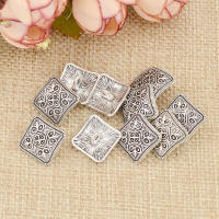 10 Piezas De Botones De Metal En Forma De Flor Cuadrada Plateada Para Tejidos 13x13mm Con Tira Para DIY Y Costura - details 0