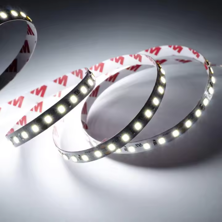 Sylvania Lumistrip IP20 White-60LED Caliente/M 5m. -24V 36W 24V 3000Â ° 1700 LM 60 m - 1