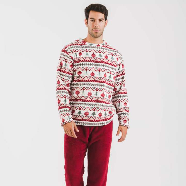 Pijama Coral Hombre Joshie Burdeos - Conjunto Navideño Extra Suave y Térmico para Invierno, Camiseta Estampado Festivo en Rojo y Verde con Pantalón Rojo Liso, Ideal para Estar en Casa Elegante y Relaj