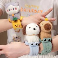 Capybara Slap Snap Wrap Muñequera De Peluche Divertida Para Mano Regalo Creativo Y Divertido Juguete De Perro Gato Kawaii - details 9