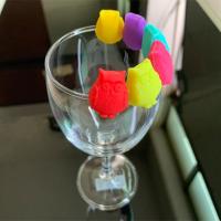 Set Creativo De Marcadores De Bebida Para Vino Y Cocteles Con Pegatinas Para Cristales Y Tazas De Vino Tamaño Pequeño Color Rojo - details 28