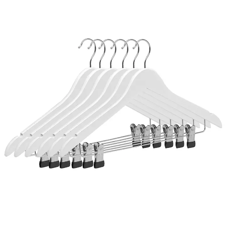 Aicasa Percha de Madera con Pinzas de Metal para Trajes, Color Blanco y Madera , Hombros con Muescas， Gancho de Acero Inoxidable , Antideslizantes para Chaquetas, Camisas, Pantalones, abrigos，Gancho Giratorio de 360°, Pack 6/12/24/48 Unidades - 1