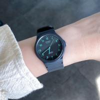 Reloj analógico unisex Casio MQ-24B-8B 38.8 × 34.9 × 7.8 mm correa de silicona - details 5