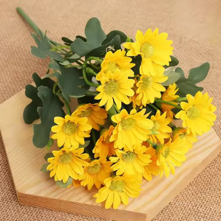Bellos Girasoles De Seda Para Decoración Navideña Y Hogar Flores Artificiales Bouquet De Dalia Para Bodas Y Aniversarios - 1