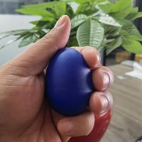 2pcs Maracas De Plástico Coloridas Instrumento De Percusión Para Bebés Y Niños Pequeños Regalo Ideal Para Navidad Y Pascua - details 2