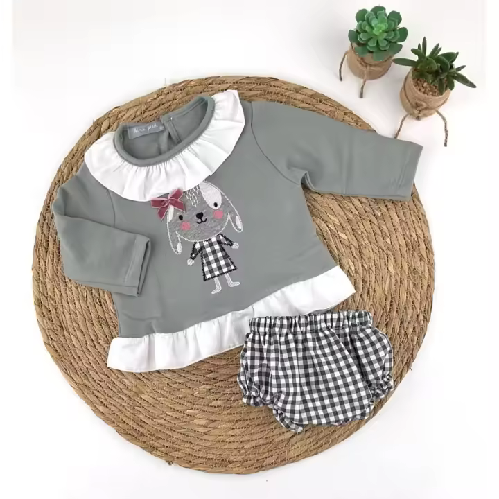 Conjunto bebe niña alma petit sudadera felpada con cuello y dibujo bordado y pantalón corto en vichy negro - 1