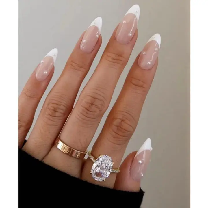 24 piezas de uñas postizas Cortas with Perlas ovaladas, Diseño de Prensa Francesa Blanca, uñas postizas Cortas y brillantes, uñas postizas con forma de Almendra para Mujeres - 1