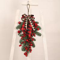 Corona De Pino Con Bayas Rojas Navideña Artificial Con Nieve Decoración Para Puerta Y Pared Guirnalda De Navidad Para Año Nuevo - details 3