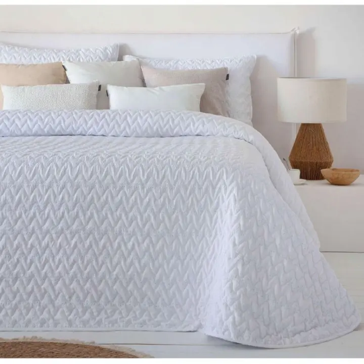 FUNDECO Edredón Colcha Bouti Bordada LOREA para Cama de 150 cm - 1