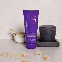 Alfaparf SDL Blonde Anti-Yellow Acondicionador 200 Ml. / Fórmula vegana con pigmentos violeta-azulados que neutraliza tonos amarillos, hidrata y protege el rubio para un acabado profesional. - details 1