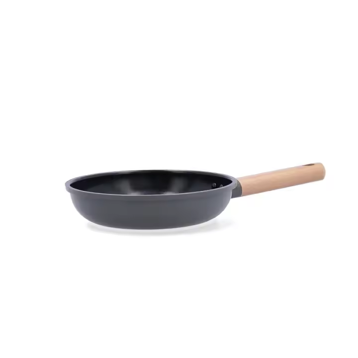 Sartene de aluminio estampado gris Bidasoa Mia con mango de madera – Diámetros 20 a 28 cm – Antiadherente cerámico y Libre de PFAS - Apto inducción y cualquier otro fuego - Apto lavavajillas - 1