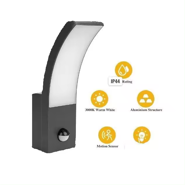 Amazonbasics - Luces Exteriores con Sensor de Movimiento - Pared Exterior - Gris Carbón - Luz LED PIR de Aluminio - Lámpara de Pared Exterior Negra IP44 - Patio, Terraza, Pasillo, Garaje - 1
