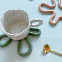 1/2PCS Tapete De Silicona Resistente Al Calor Para Vaso Moderno Antideslizante Soporte Para Tazas Decoración De Mesa Ecológico - details 4