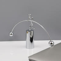 Bola De Equilibrio De Acero Inoxidable Pequeño Ornaments De Iron Man Adorno De Hogar Y Escritorio Pendulo De Newton Para Gimnasio Y Decoración Moderna - details 9