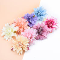 100pcs Gerberas De Seda 10CM Para Decoración Navideña Boda Scrapbooking Regalos De Festival Adornos De Cabeza Fotografía Props Caja De Caramelo - details 0
