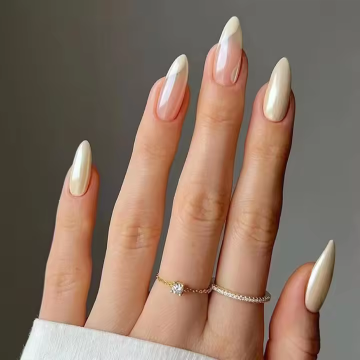 24 uñas postizas Francesas-Uñas acrílicas de cobertura total con pegamento - Uñas postizas Francesas adhesivas para niñas (Ondas Amarillas almendradas) - 1