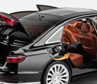 Coche De Colección Audi A8 De 1/24 En Metal Con Luz Y Sonido Puertas Abatibles Regalo Para Chicos Juguete De Movimiento Hacia Atrás - details 12