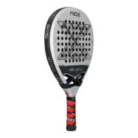NOX AT10 GENIUS 18K BY AGUSTÍN TAPIA 2024 - La pala de Agustín Tapia con forma de lágrima hecha con núcleo multicapa y las caras de Carbon Alum 18K. Un superventas! - details 2