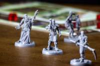 Tainted Grail: La caida de Ávalon, juego de mesa de aventuras en Español, juego en solitario o cooperativo para 1 a 4 jugadores - details 1