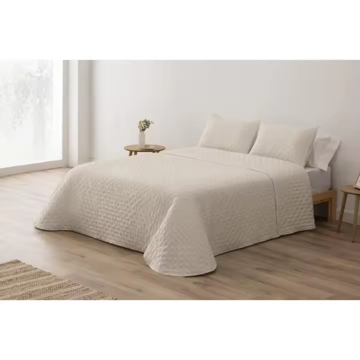 Colcha Bouti Reversible CHELO – Tacto Extrasuave, Diseño Liso Bordado, con Fundas de Cojín Incluidas – Ideal para Primavera y Verano. - 1